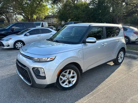 Photos of 2020 Kia Soul S for sale in Seffner, FL at Evo Motors