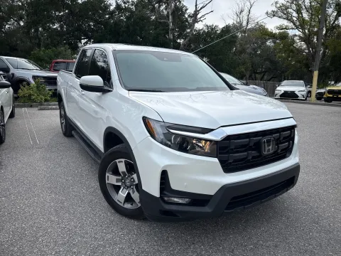 More photos of 2024 Honda Ridgeline RTL Crew Cab AWD w/LEATHER & SUNROOF at Evo Motors, FL