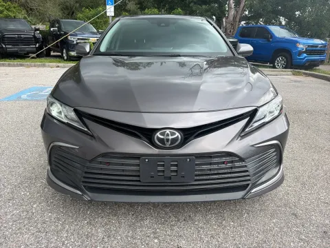 More photos of 2021 Toyota Camry LE at Evo Motors, FL