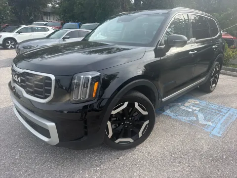 Photos of 2025 Kia Telluride S for sale in Seffner, FL at Evo Motors