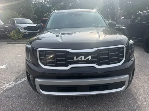 More photos of 2025 Kia Telluride S at Evo Motors, FL