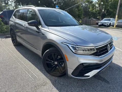 More photos of 2023 Volkswagen Tiguan SE R-Line Black at Evo Motors, FL
