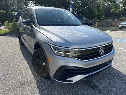 More photos of 2023 Volkswagen Tiguan SE R-Line Black at Evo Motors, FL