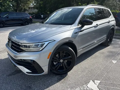 Photos of 2023 Volkswagen Tiguan SE R-Line Black for sale in Seffner, FL at Evo Motors