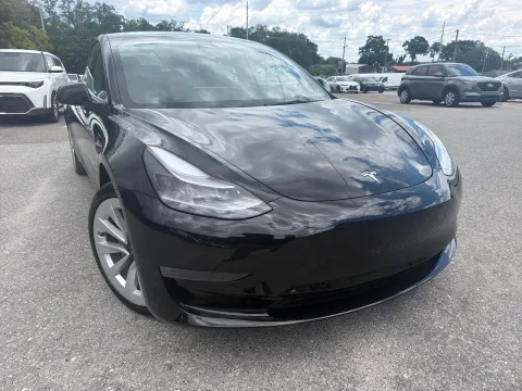 More photos of 2022 Tesla Model 3 Standard Range at Evo Motors, FL