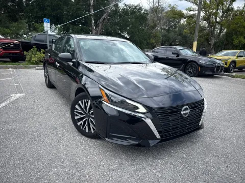 More photos of 2025 Nissan Altima SV at Evo Motors, FL