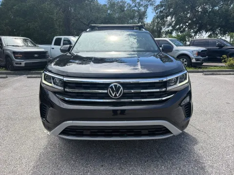 More photos of 2023 Volkswagen Atlas Cross Sport 3.6L V6 SE w/Technology at Evo Motors, FL