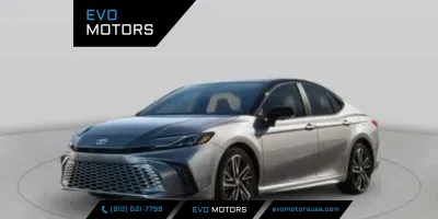 2025 Toyota Camry LE Hybrid's photo