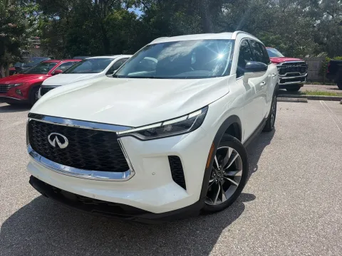 Photos of 2023 INFINITI QX60 LUXE for sale in Seffner, FL at Evo Motors
