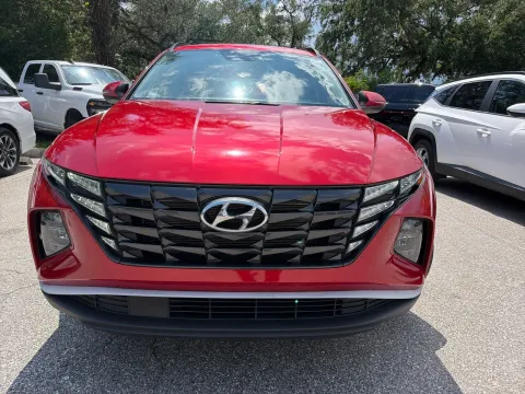 More photos of 2023 Hyundai Tucson SEL w/CONVENIENCE PKG. LTHR. SUNR. at Evo Motors, FL