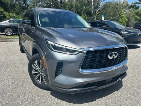 More photos of 2023 INFINITI QX60 PURE at Evo Motors, FL