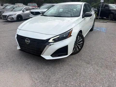 Photos of 2025 Nissan Altima SV for sale in Seffner, FL at Evo Motors