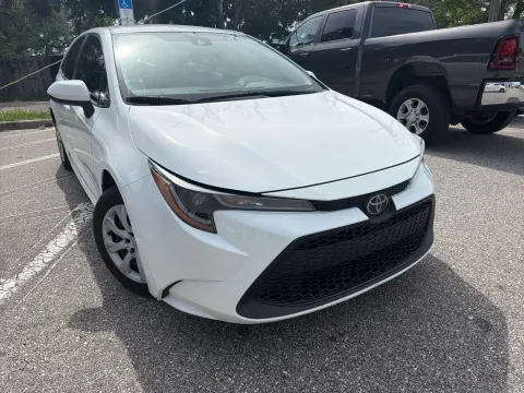 More photos of 2020 Toyota Corolla LE at Evo Motors, FL