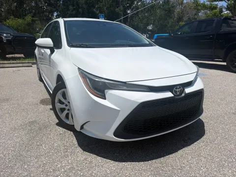 More photos of 2020 Toyota Corolla LE at Evo Motors, FL