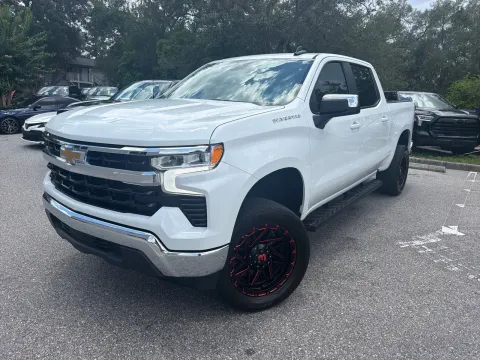 Photos of 2023 Chevrolet Silverado 1500 LT Crew Cab V8 for sale in Seffner, FL at Evo Motors