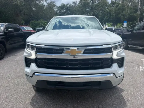 More photos of 2023 Chevrolet Silverado 1500 LT Crew Cab V8 at Evo Motors, FL