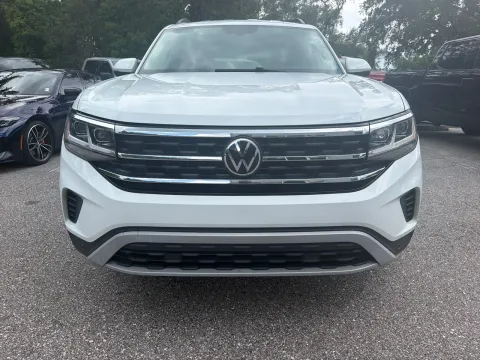 More photos of 2021 Volkswagen Atlas 3.6L V6 SE w/Technology at Evo Motors, FL