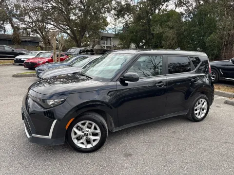 Another view of 2023 Kia Soul LX for sale in Seffner, FL at Evo Motors
