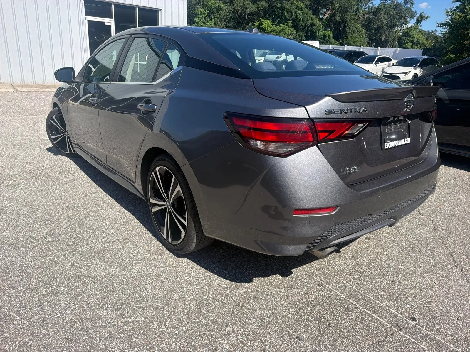 2021 Nissan Sentra SR - Photo 9
