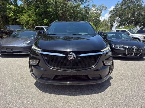 More photos of 2023 Buick Enclave Essence at Evo Motors, FL