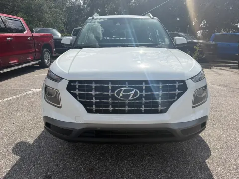 More photos of 2020 Hyundai Venue SEL at Evo Motors, FL