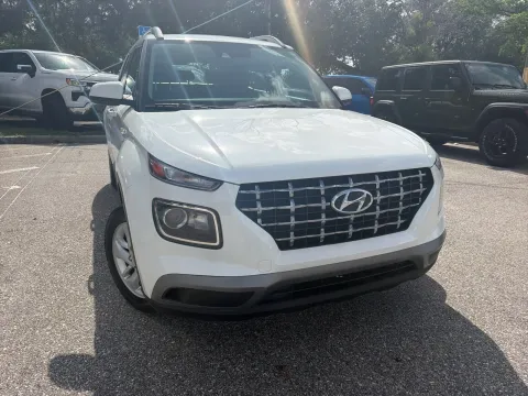 More photos of 2020 Hyundai Venue SEL at Evo Motors, FL