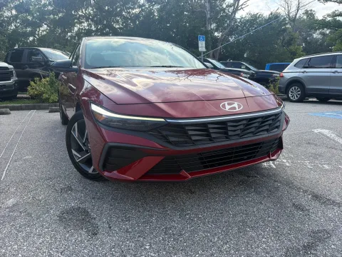 More photos of 2025 Hyundai Elantra SEL Sport at Evo Motors, FL