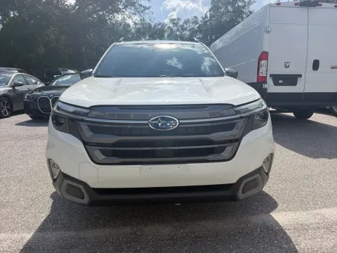 More photos of 2025 Subaru Forester Limited at Evo Motors, FL