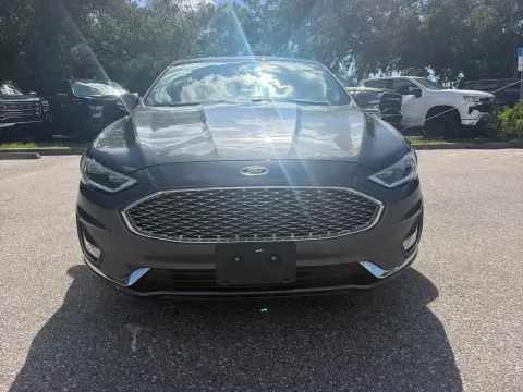 More photos of 2020 Ford Fusion Hybrid Titanium at Evo Motors, FL