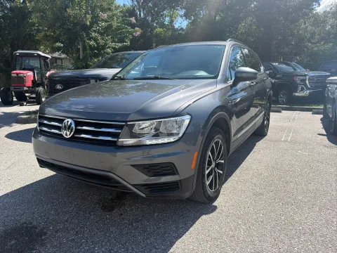 Photos of 2021 Volkswagen Tiguan SE for sale in Seffner, FL at Evo Motors