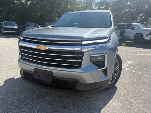 Another view of 2024 Chevrolet Traverse AWD LT for sale in Seffner, FL at Evo Motors