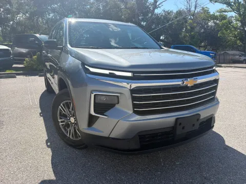 More photos of 2024 Chevrolet Traverse AWD LT at Evo Motors, FL
