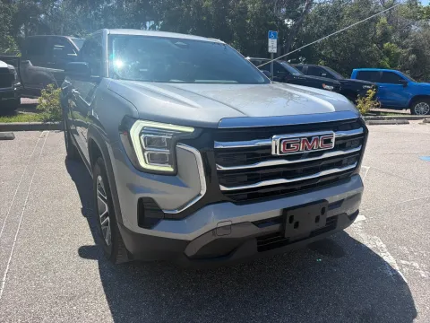 More photos of 2025 GMC Terrain FWD Elevation at Evo Motors, FL