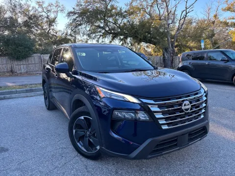 More photos of 2025 Nissan Rogue SV at Evo Motors, FL