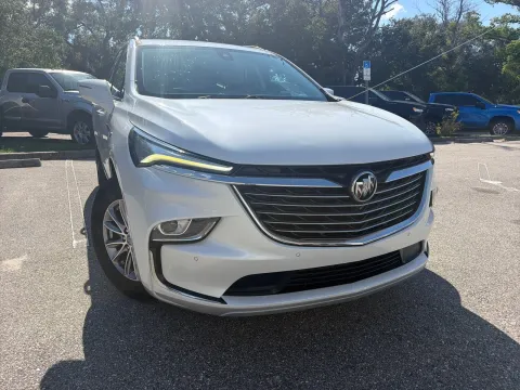 More photos of 2023 Buick Enclave Essence at Evo Motors, FL