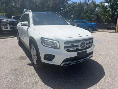 More photos of 2022 Mercedes-Benz GLB 250 4MATIC w/PREMIUM PKG. at Evo Motors, FL