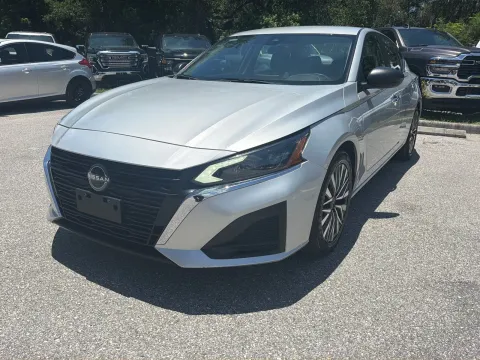 Photos of 2024 Nissan Altima 2.5 SV for sale in Seffner, FL at Evo Motors