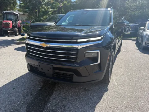 Another view of 2024 Chevrolet Traverse FWD LT for sale in Seffner, FL at Evo Motors