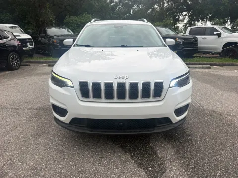 More photos of 2021 Jeep Cherokee Latitude at Evo Motors, FL