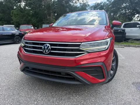 Another view of 2023 Volkswagen Tiguan SE for sale in Seffner, FL at Evo Motors