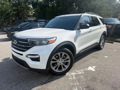 Photos of 2023 Ford Explorer XLT for sale in Seffner, FL at Evo Motors