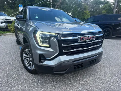 More photos of 2025 GMC Terrain FWD Elevation at Evo Motors, FL