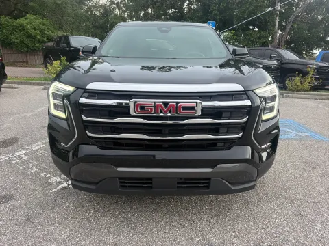 More photos of 2025 GMC Terrain FWD Elevation at Evo Motors, FL