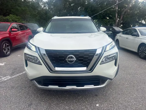 More photos of 2023 Nissan Rogue Platinum PREMIUM PACKAGE at Evo Motors, FL