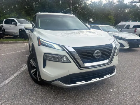 More photos of 2023 Nissan Rogue Platinum PREMIUM PACKAGE at Evo Motors, FL