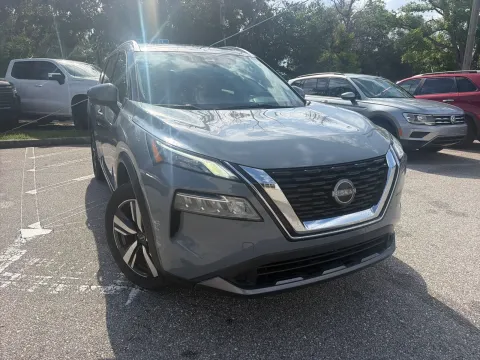 More photos of 2023 Nissan Rogue SL at Evo Motors, FL
