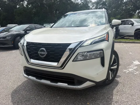 Another view of 2023 Nissan Rogue Platinum AWD w/PREMIUM PKG. for sale in Seffner, FL at Evo Motors