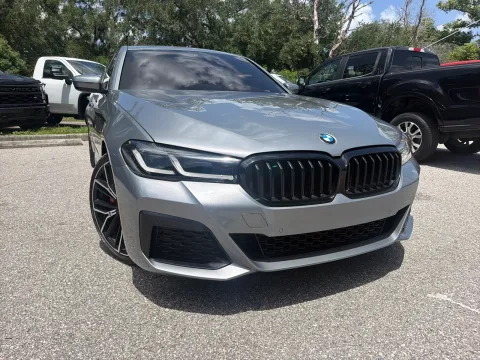 More photos of 2023 BMW 5 Series 530i M SPORT LINE w/SHADOWLINE & PREMIUM PKG. at Evo Motors, FL