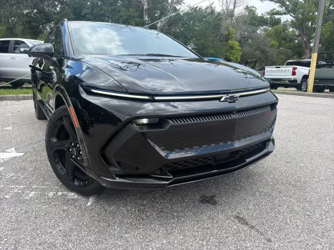 More photos of 2024 Chevrolet Equinox EV RS at Evo Motors, FL
