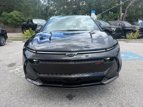 More photos of 2024 Chevrolet Equinox EV RS at Evo Motors, FL